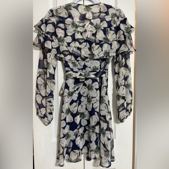 Entro Floral Wrap Dress Women’s Size Small - Picture 4 of 11